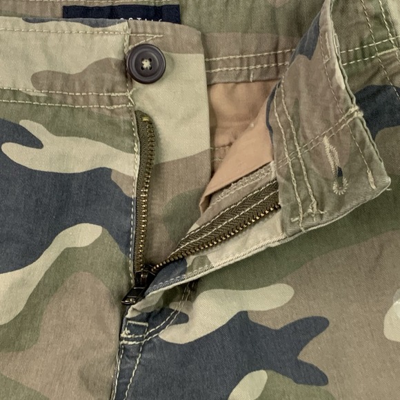 Aero Aeropostale Stretch Cargo Pockets Shorts Men's 28 Camo NWT - Picture 3 of 9